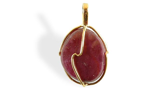 RUBIS PENDENTIF