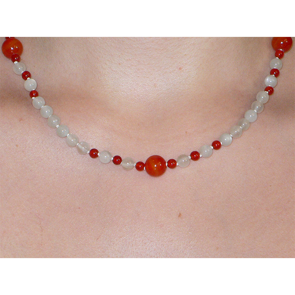 COLLIER FÉMINITÉ