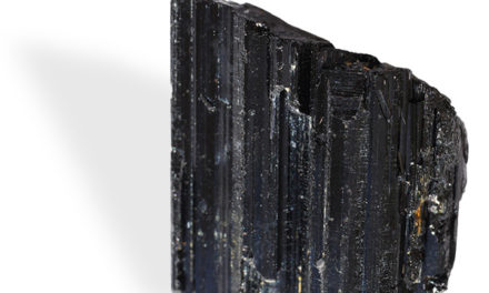 Tourmaline noire de Madagascar : la pierre de protection des négativités
