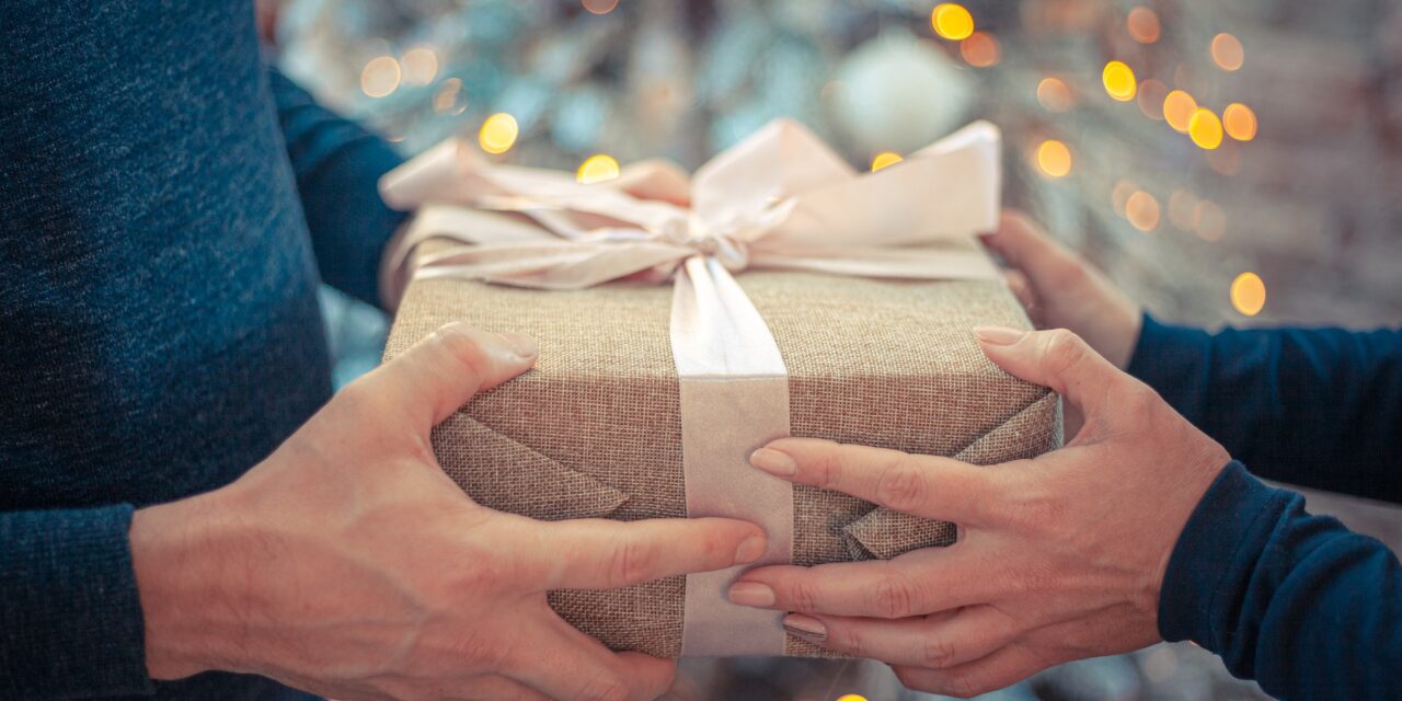 4 idées de cadeaux pour Noël par Cristal’Essence en 2022